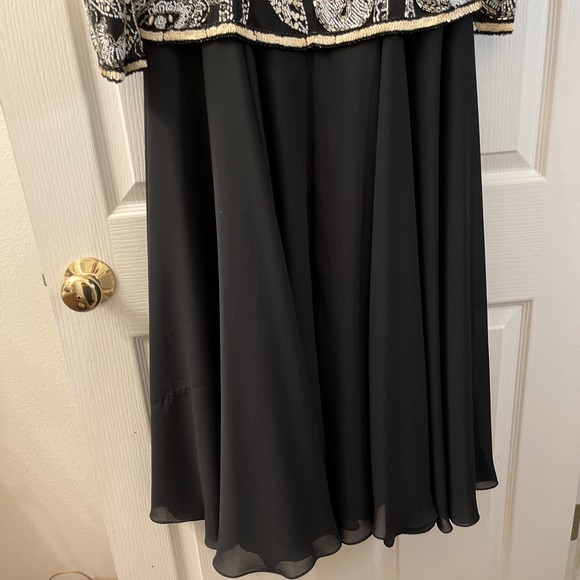 Vintage 90s Black Tie Gown Women's 6 Black Ivory Sequin Beaded Chiffon Formal - Picture 5 of 10